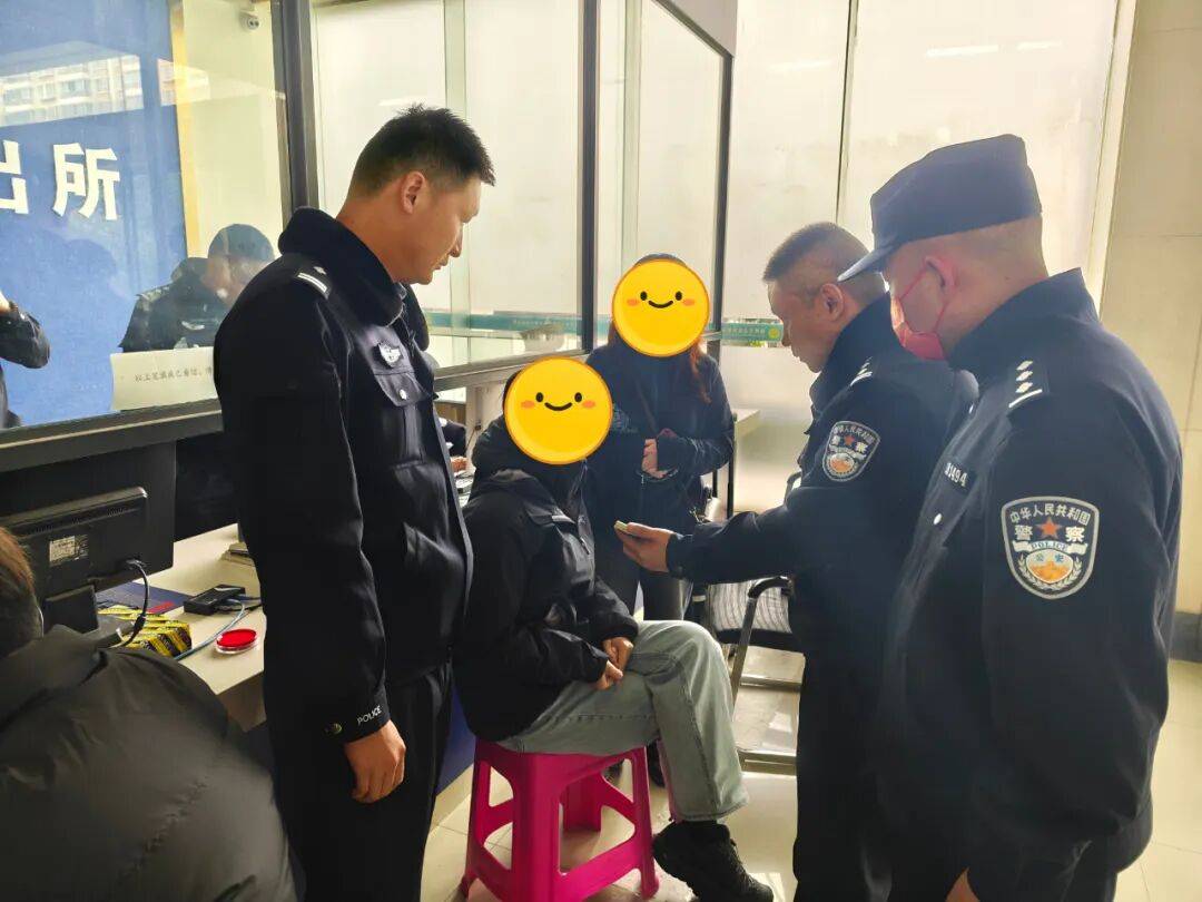 皇冠足球平台在哪里注册
_留学生两次秘密回昆明皇冠足球平台在哪里注册
,要取走存折内的1250万元……
