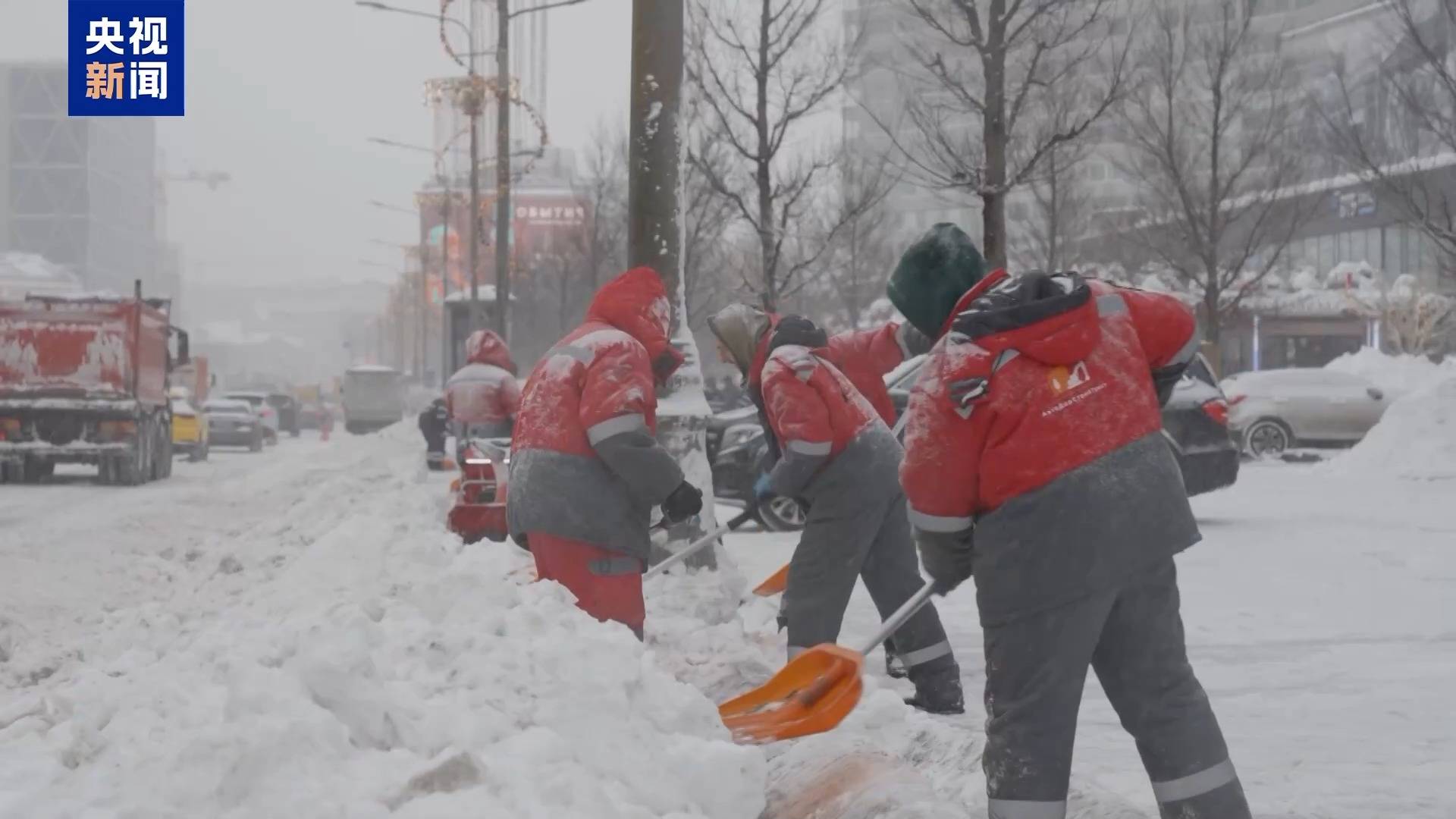 皇冠信用网出租足球_俄罗斯莫斯科遭遇近200年来最强暴雪